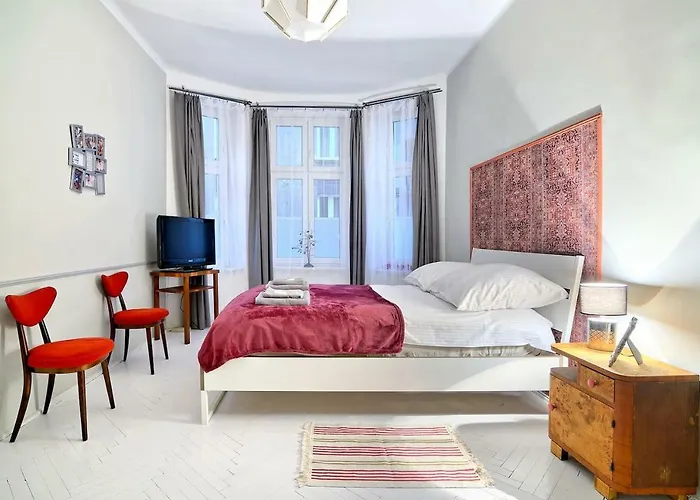 Luxury Retro Apartment, City Center, Wifi